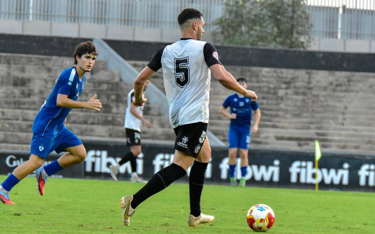 Miquel Buades: «És un honor poder ser el capità d’un club històric com el Constància»